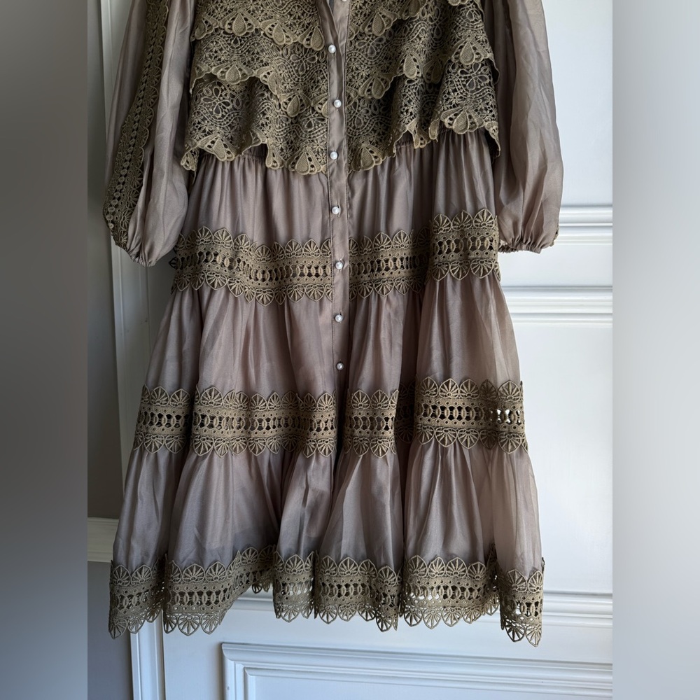Miss Rossi green Lace Dress - Picture 5 of 7